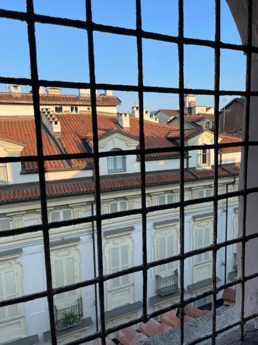 Piccola Mansardina Nel Cuore Di Torino Экстерьер фото